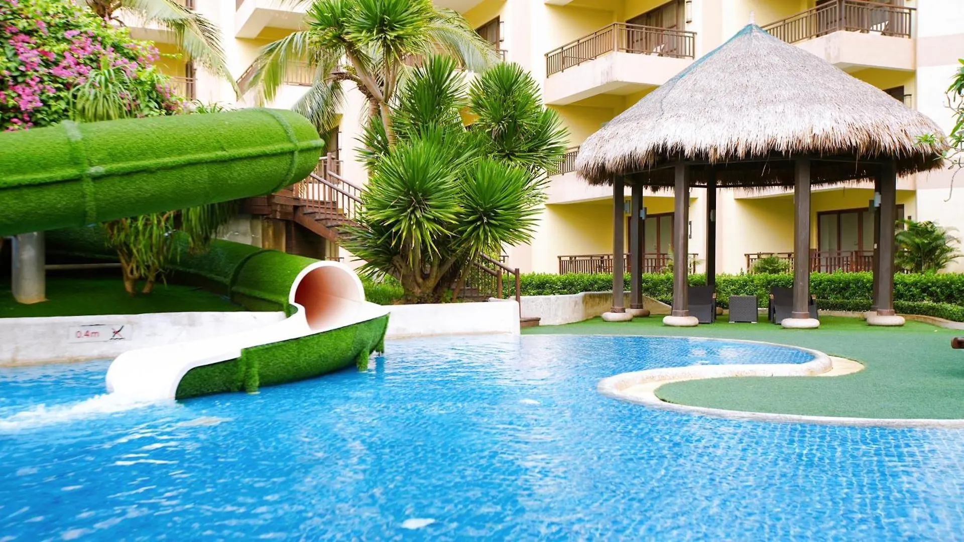 Crowne Plaza Danang Hotel & Resort 5*, Da Nang
