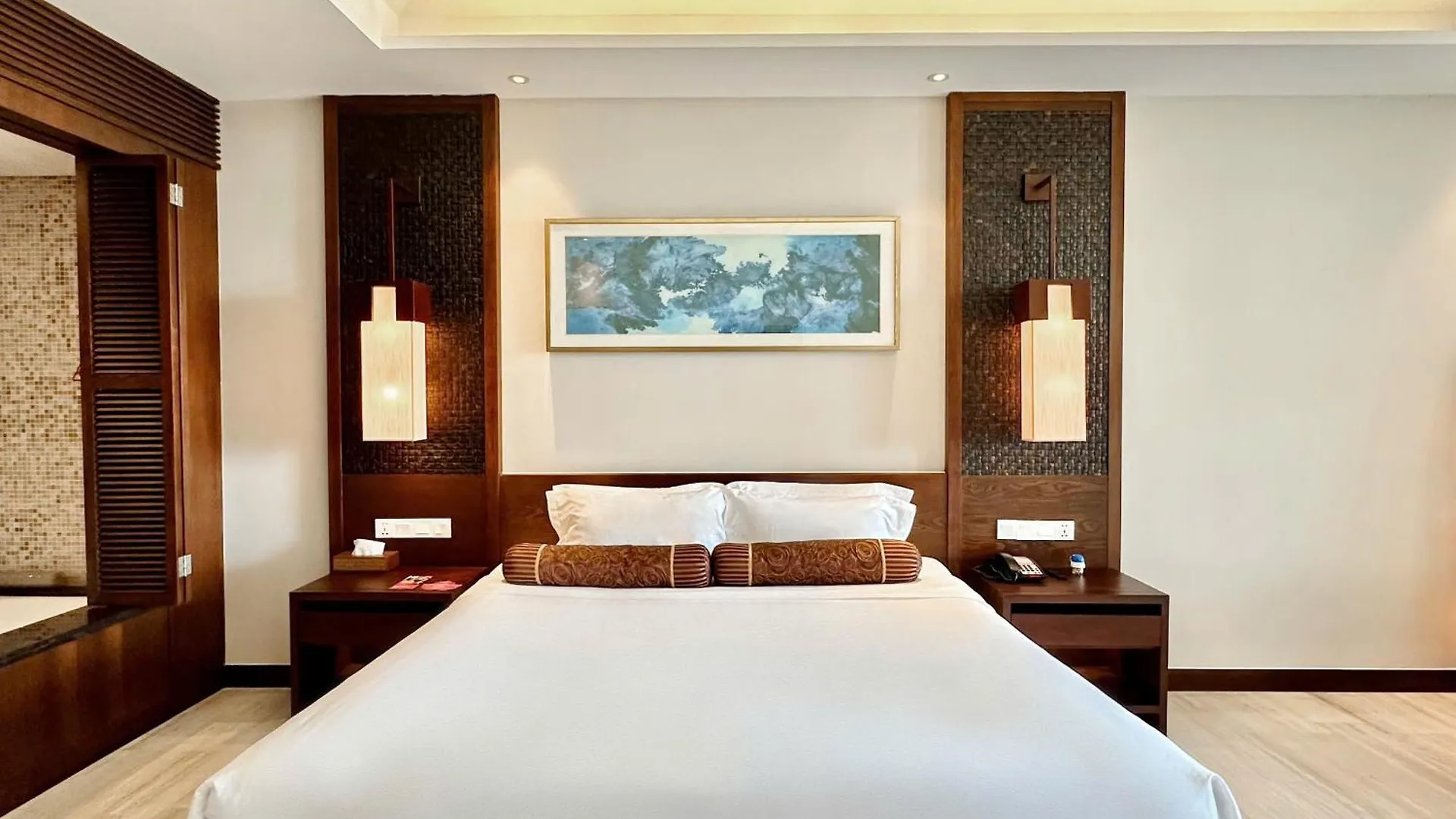 Crowne Plaza Danang Hotel & Resort Da Nang