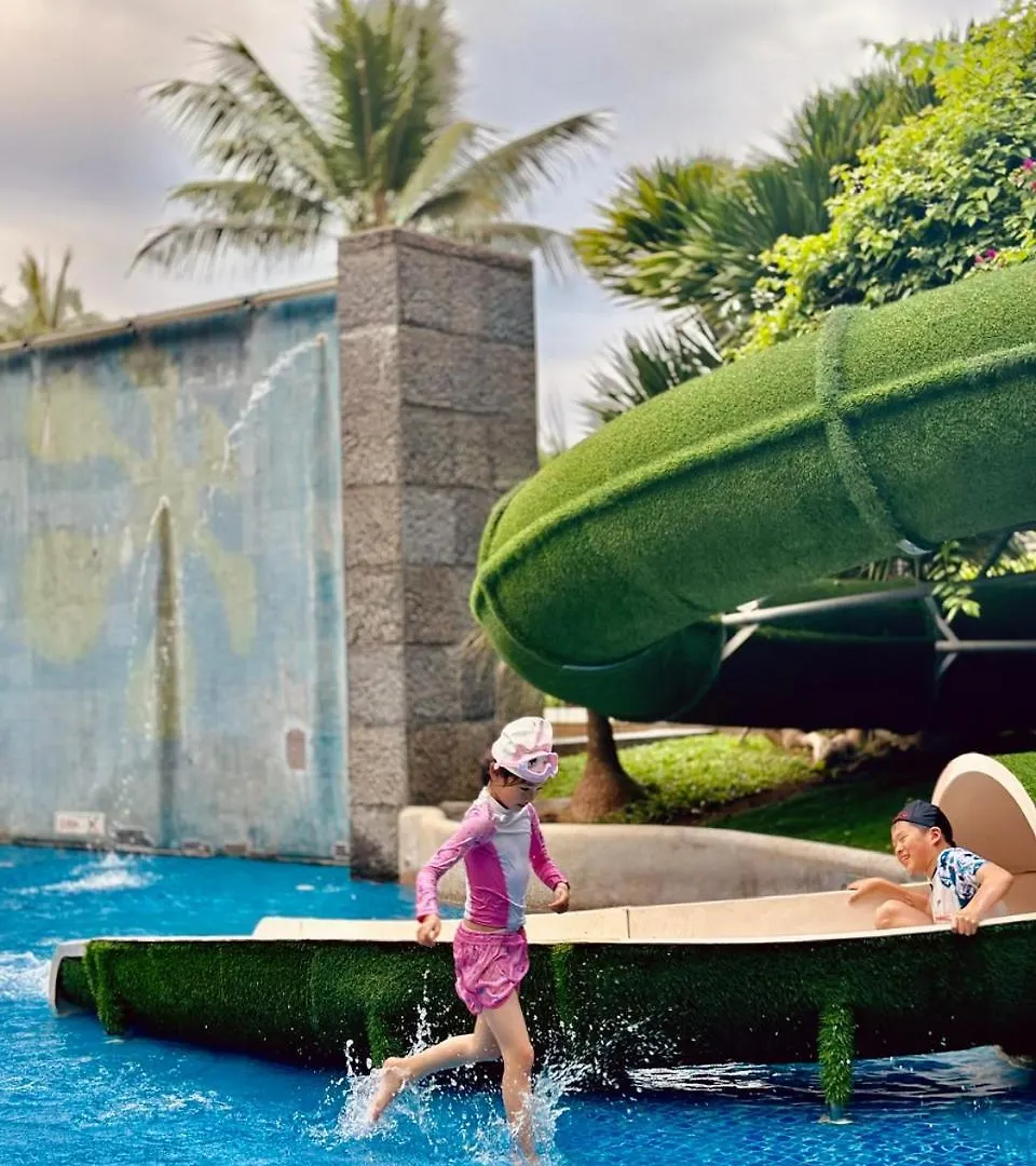 Crowne Plaza Danang Hotel & Resort 5*, Đà Nẵng Vietnam