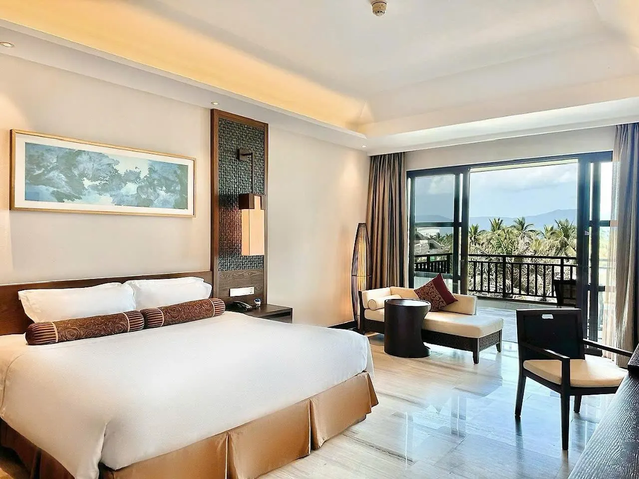 Crowne Plaza Danang Hotel & Resort  Đà Nẵng