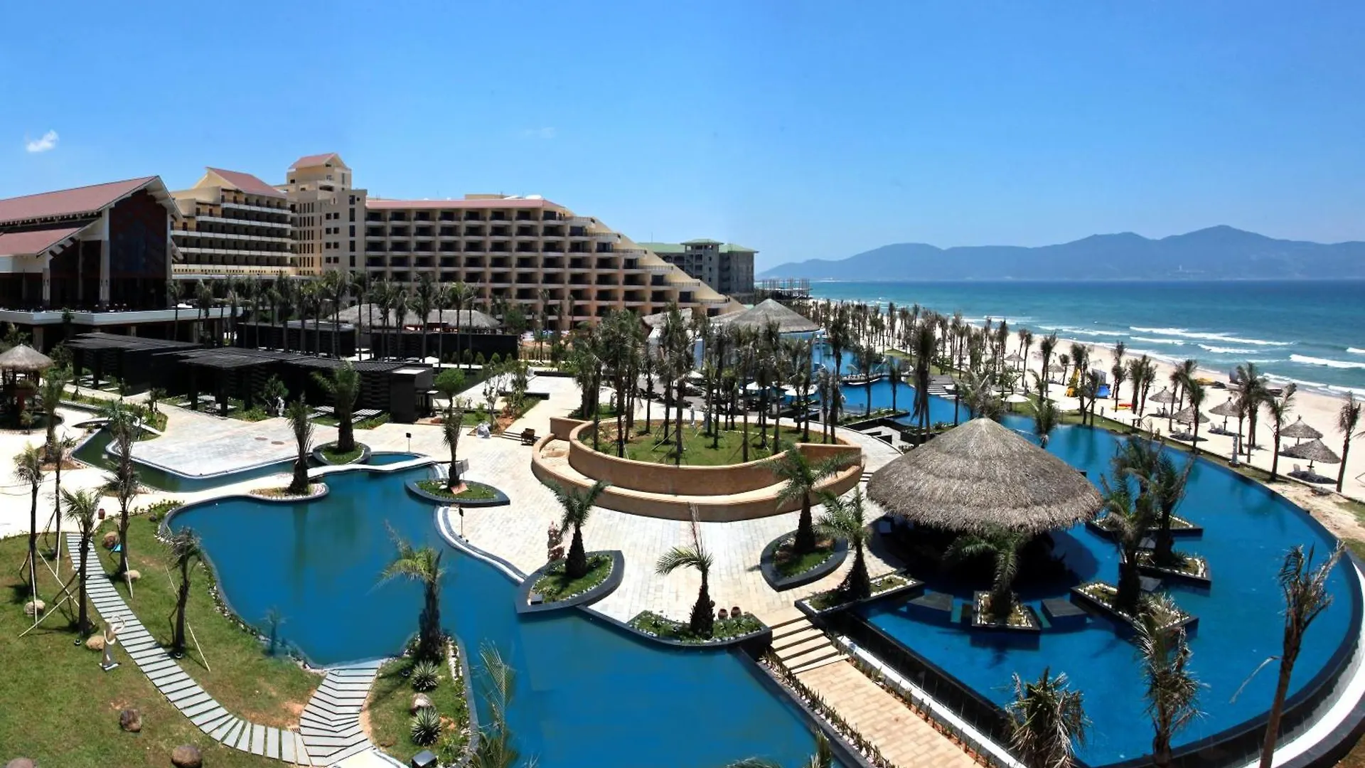 Crowne Plaza Danang Hotel & Resort 5*, Da Nang Vietnam