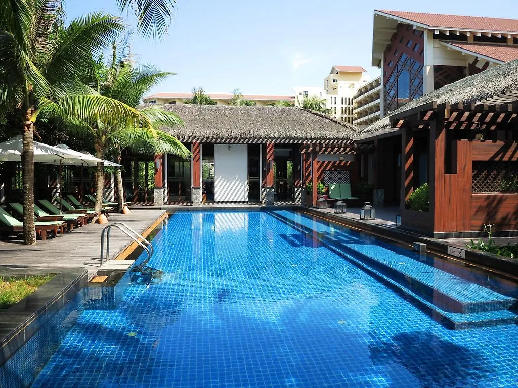 Crowne Plaza Danang Hotel & Resort 5*, Da Nang Vietnam